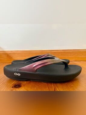 OOFOS Women's OOlala Luxe Recovery Slide Sandals | Size 10 (EU 41)